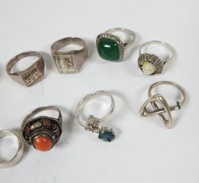 Ensemble de 8 bagues en argent certaines...