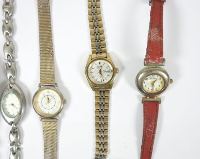 Lot de 8 montres bracelets dont SEIKO de...