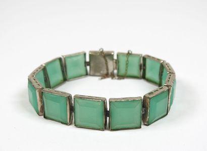 Silver or metal bracelet adorned with 13...