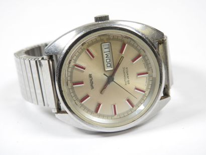 VADUR.
Men's watch in steel, automatic movement,...