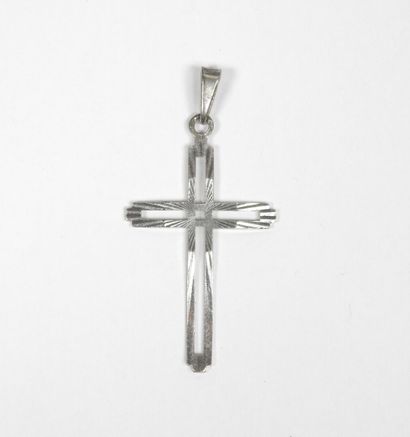 Cross-pendant in silver.
Weight : 1,9 g.
H....