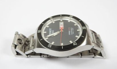 TISSOT.
Montre-bracelet d'homme en acier,...