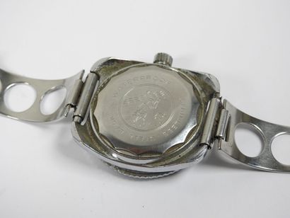 YEMA.
Wristwatch model 