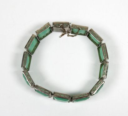 Silver or metal bracelet adorned with 13...
