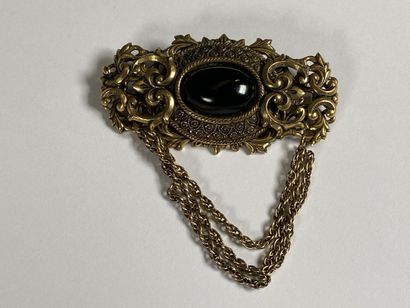 Set of 4 fancy brooches including : 
- 2...
