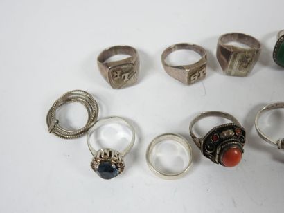 Ensemble de 8 bagues en argent certaines...