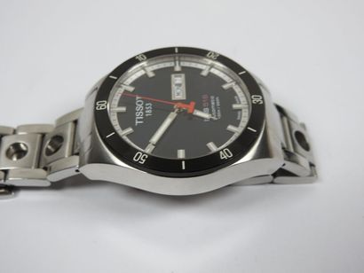TISSOT.
Montre-bracelet d'homme en acier,...