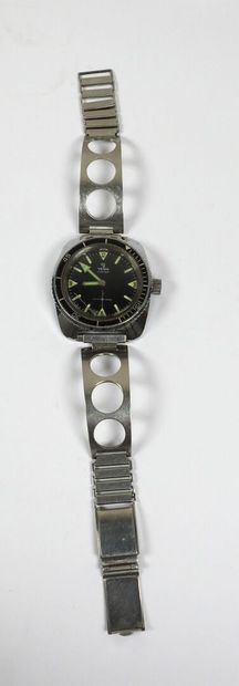 YEMA.
Wristwatch model 
