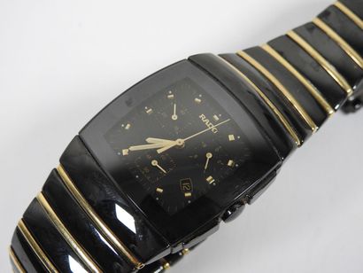 RADO.
Chronograph wristwatch in black ceramic...