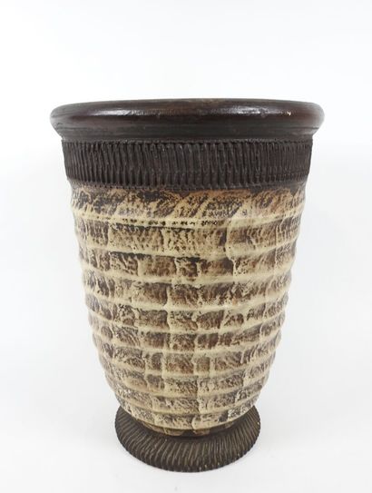 Louis-Auguste DAGE (1885-1963).
Vase en céramique...