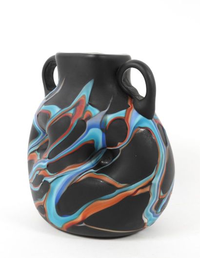 Darrius ZARRIN (XXe siècle), attribué à.
Vase...