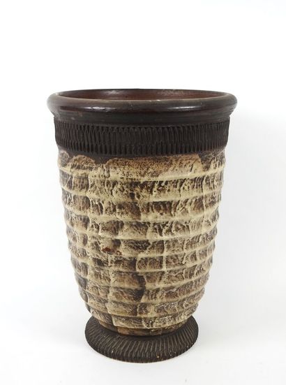Louis-Auguste DAGE (1885-1963).
Vase en céramique...