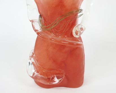 Petit vase en verre soufflé formant un buste...