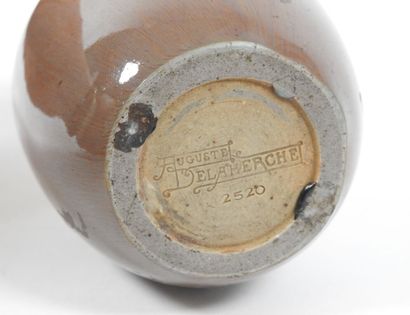 Auguste DELAHERCHE (1857-1940).
Vase soliflore...