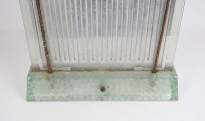 René COULON (1908-1990) pour SAINT GOBIN.
Radiateur...