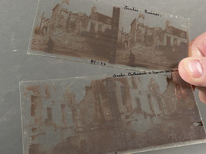 [Châteaux et domaines royaux] lot de 75 vues...