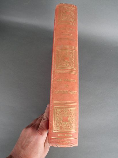 Jules Verne, Les enfants du capitaine Grant.
Cartonnage...