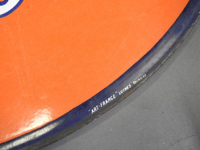 Plaque émaillée circulaire PNEUS KLEBER COLOMBES.
Lettrage...