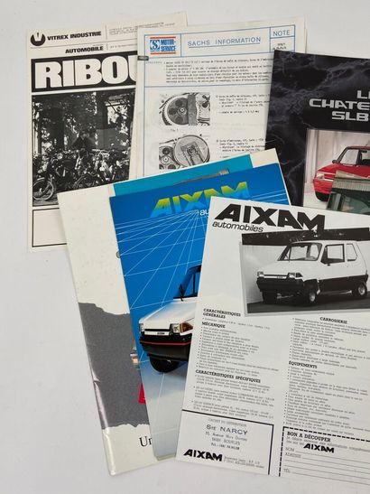 Lot de 13 brochures sur les voitures sans...