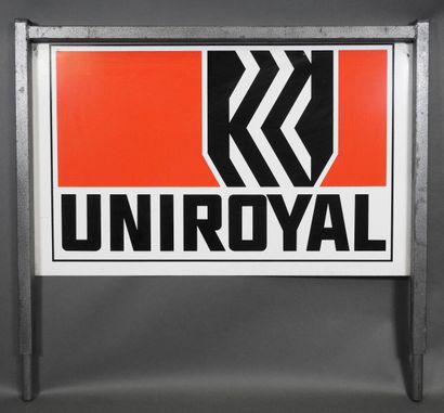 Plaque publicitaire en métal UNIROYAL. 
Lettrage...