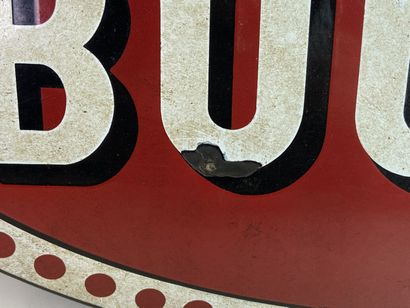 Plaque émaillée ovale et bombée BUGATTI.
Lettrage...