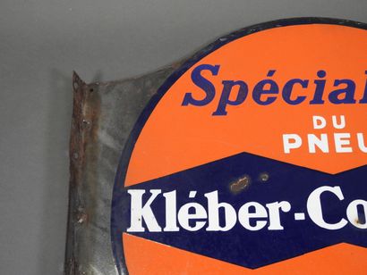 Plaque émaillée circulaire PNEUS KLEBER COLOMBES.
Lettrage...