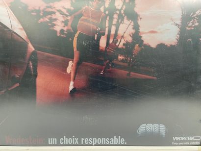 VREDESTEIN. 
Panneau publicitaire lumineux...