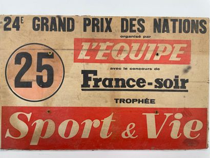 Deux plaques de voiture suiveuse contrecollées...