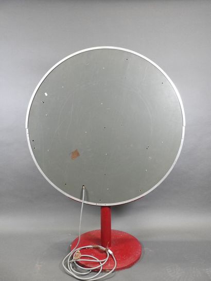 Importante enseigne circulaire lumineuse...