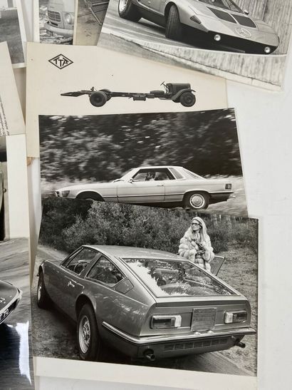 Lot de photos presse automobile (x19).
