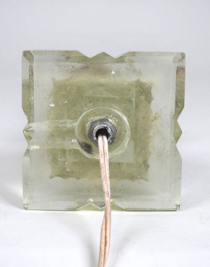 École XXe.
Pied de lampe en verre légèrement...