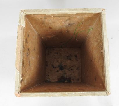 Corbeille en bois recouvert de parchemin,...