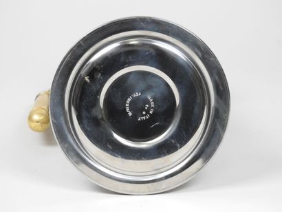 VEV VIGANO éditeur.
Cafetière en inox et...