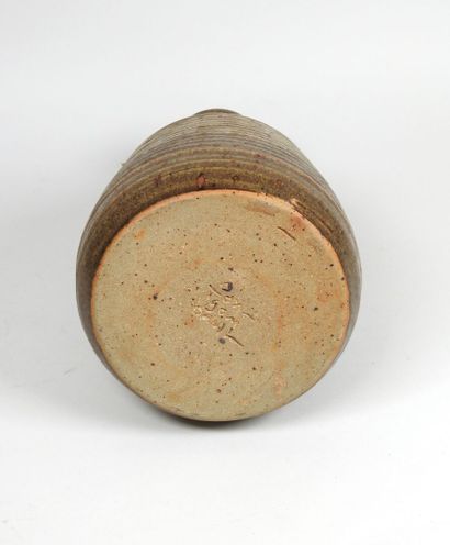 FONTGOMBAULT, XXe.
Lot comprenant un vase...