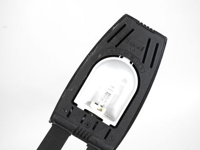 G. LINARDI (XXe).
Lampe de bureau ajustable...