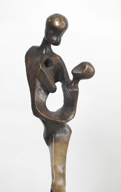 École du XXe.
Maternité.
Sujet en bronze...