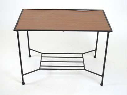 Petite table basse rectangulaire à structure...