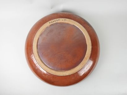 Matthieu ROBERT (1962). 
Important plat circulaire...