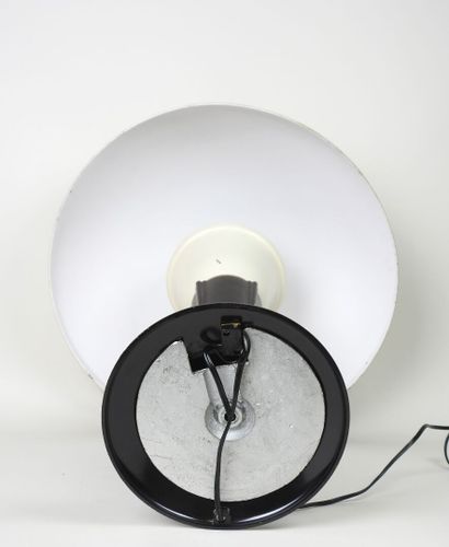 JUMO.
Lampe de bureau modèle 320, le pied...