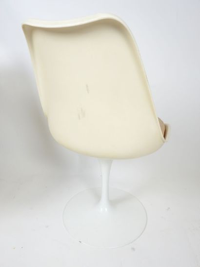 Eero SAARINEN (1910-1961), pour KNOLL International.
Suite...