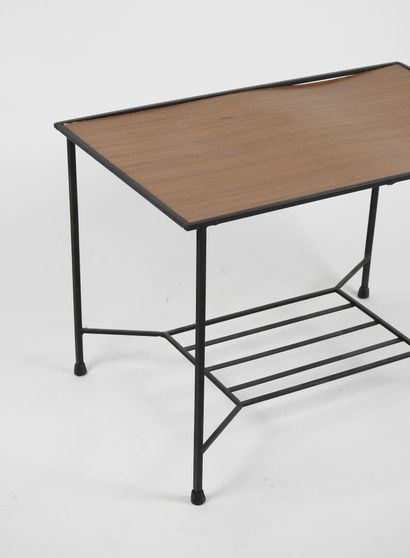 Petite table basse rectangulaire à structure...