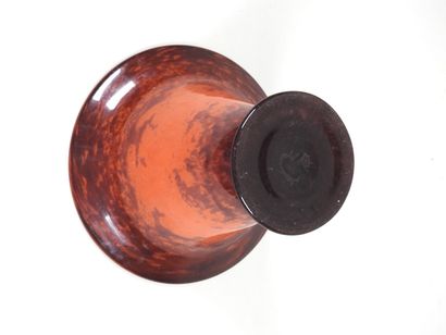 École début XXe.
Vase cornet en verre marmoréen...