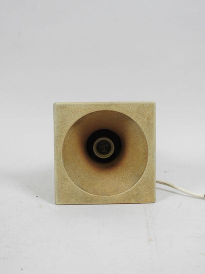 Élément de lampe en céramique.
Travail XXe.
19,5...
