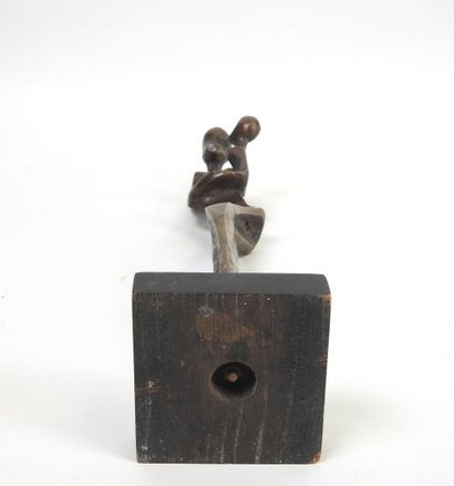 École du XXe.
Maternité.
Sujet en bronze...
