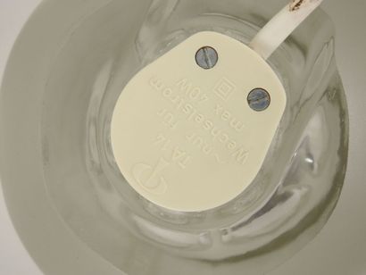 PEILL & PUTZLER (XXe)
Lampe boule en verre...