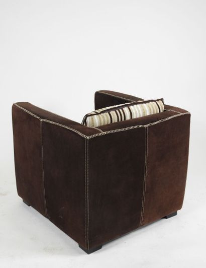 Paire de fauteuils en bois recouvert de nimbuc...