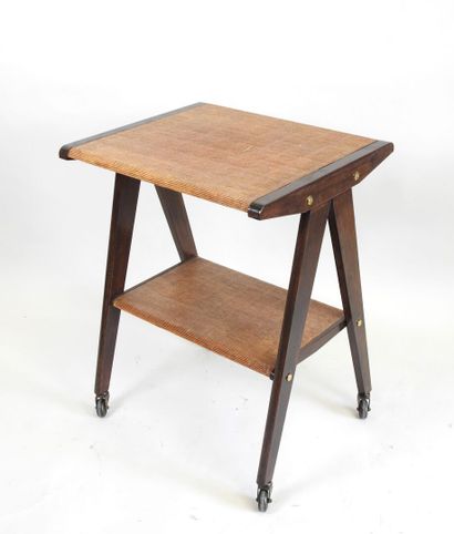 Production JULLIAN, Maison Alfort.
Table...