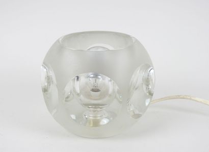 PEILL & PUTZLER (XXe)
Lampe boule en verre...