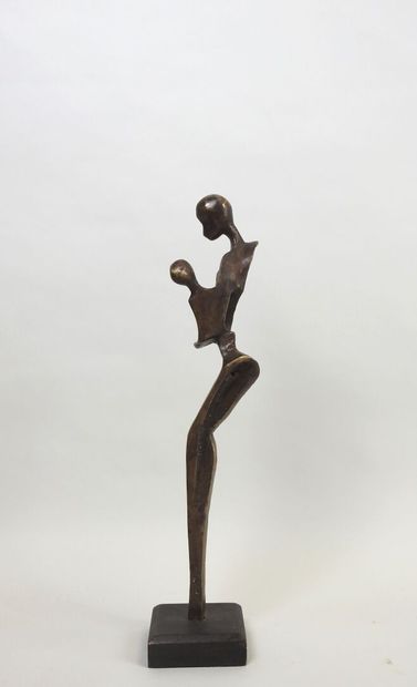 École du XXe.
Maternité.
Sujet en bronze...