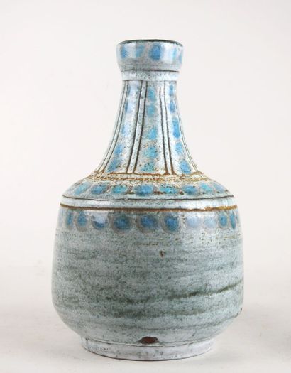 École XXe.
Vase en céramique émaillée à décor...